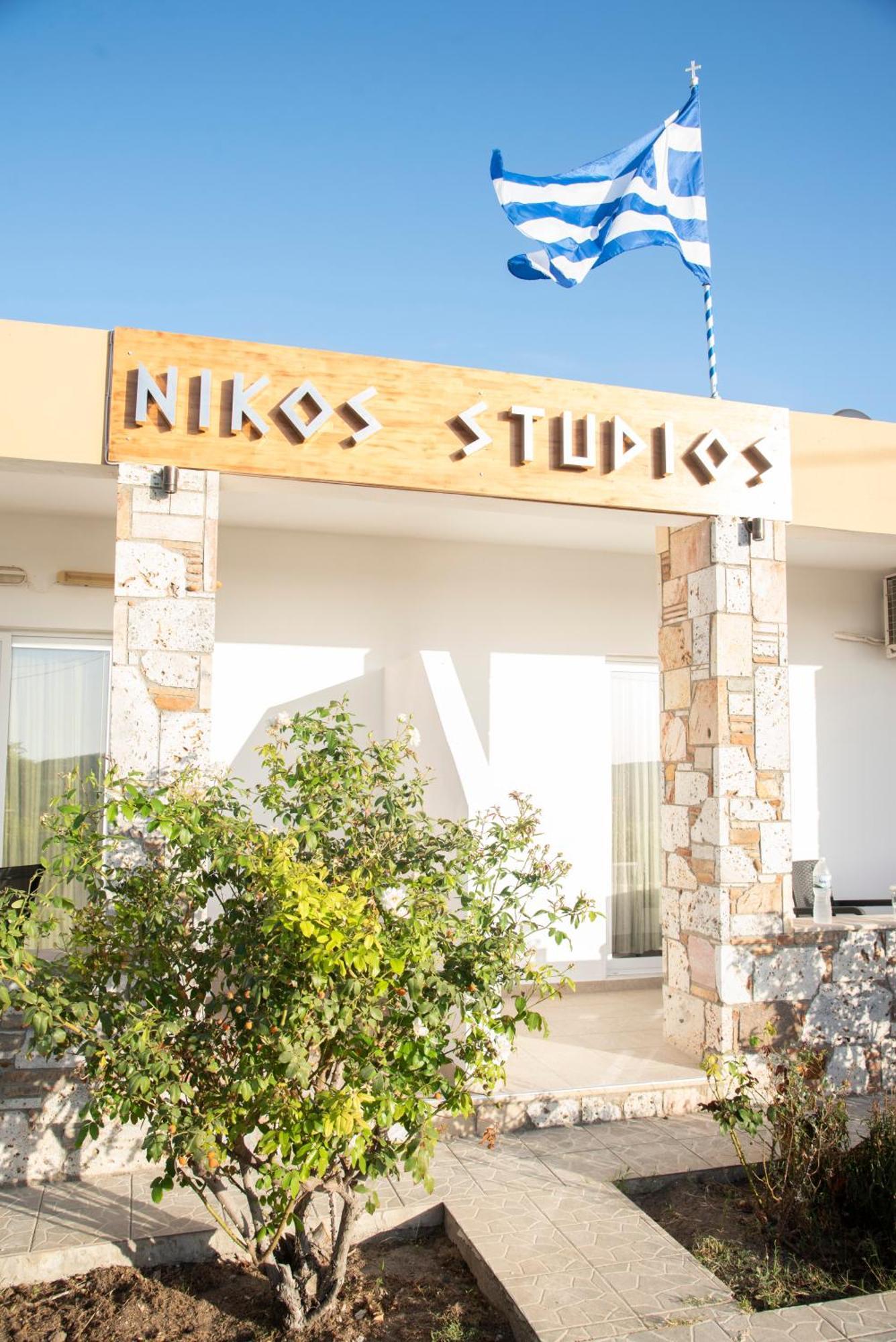 Nikos Studios Кефалос Экстерьер фото