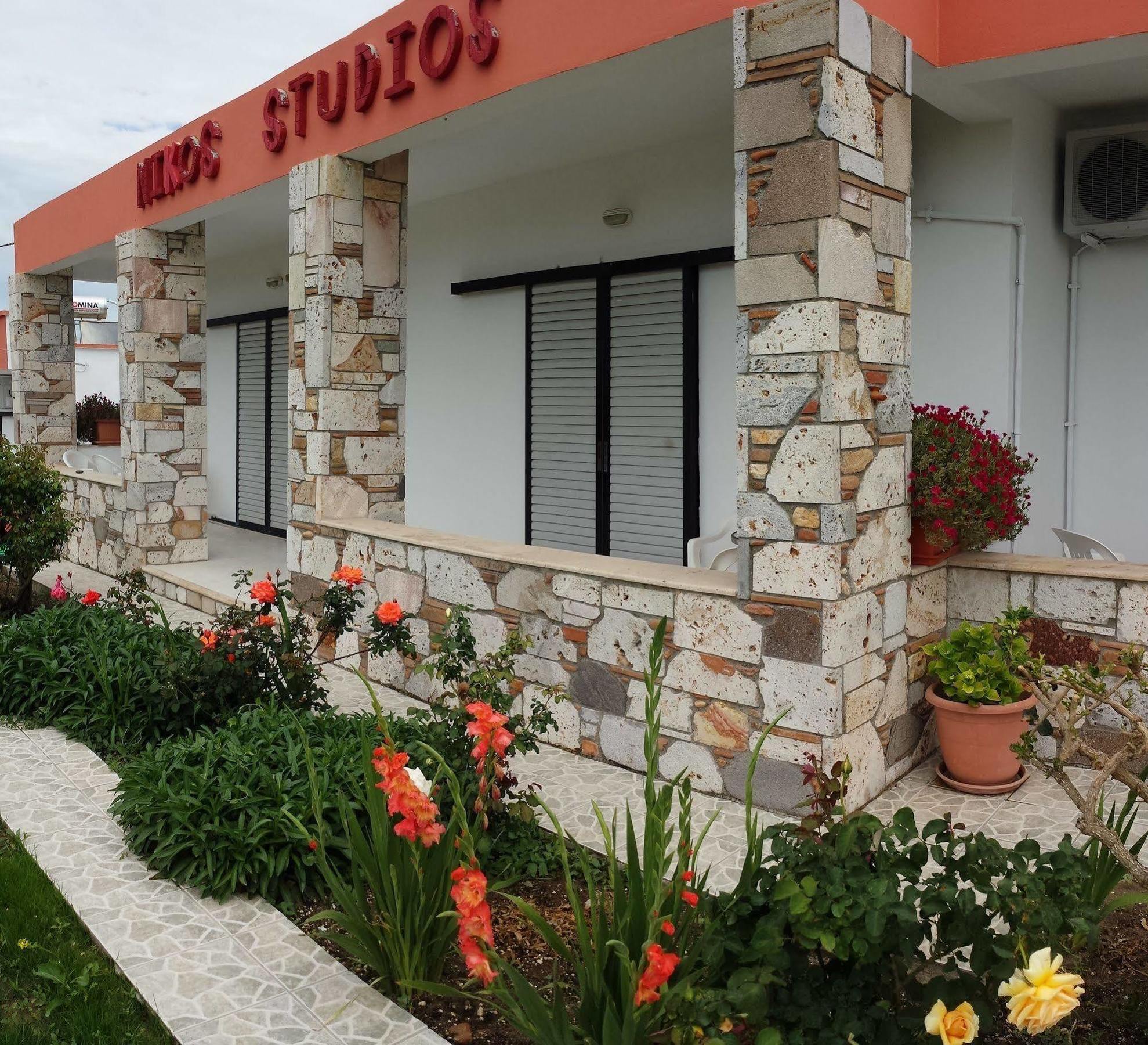 Nikos Studios Кефалос Экстерьер фото